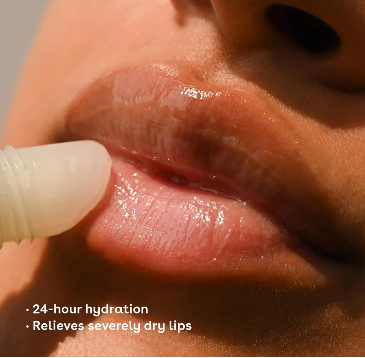 EOS The Hero Strawberry Extra Dry Lip Repair Treatment